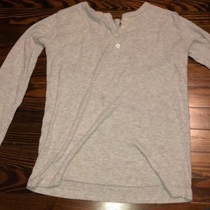 Long sleeve gray shirt